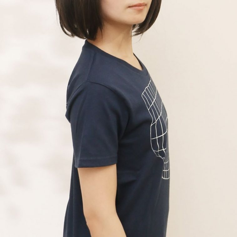 Illusion Grid Shirt By Japanese Designer Solves Flat Chested Problems Redchili21 My